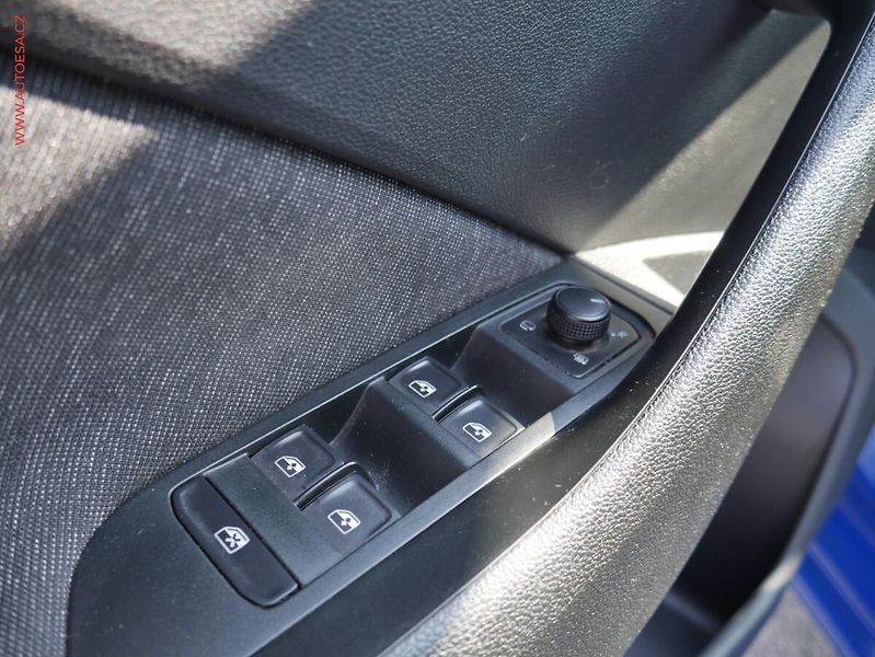 Škoda Scala (2020) 1.5TSi, 2.maj,ČR, Style, LED - fotka 15 z 21