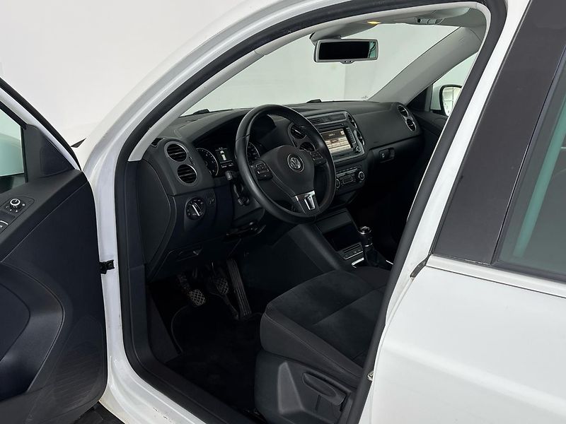 Volkswagen Tiguan Sport&Style 4MOT - fotka 6 z 27