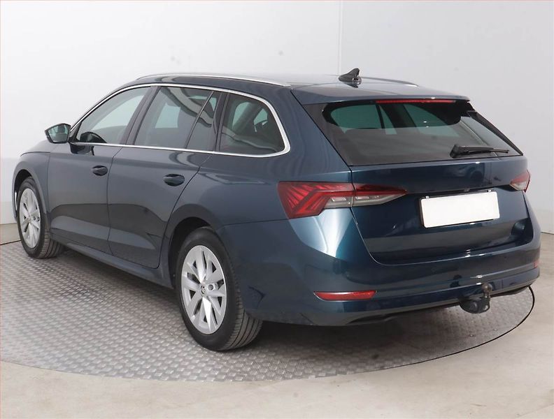 Škoda Octavia (2023) Style 2.0 TDI, Automat - fotka 4 z 17