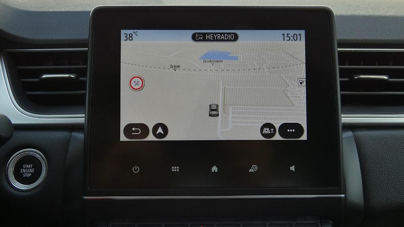 Renault Captur 1,3  TCe 140 Techno EDC - fotka 14 z 22