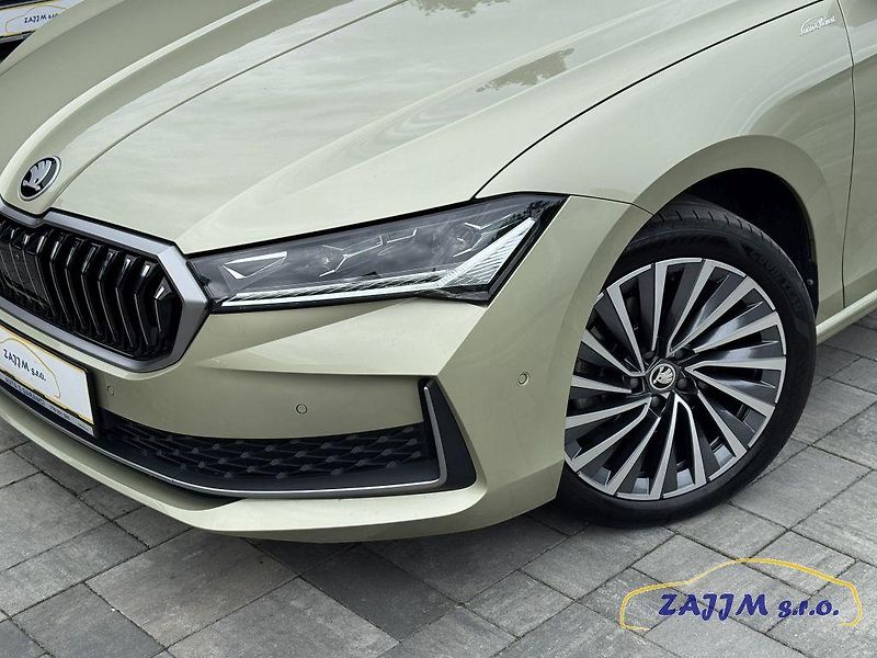 Škoda Superb L&K 2.0TDI DSG - fotka 8 z 52