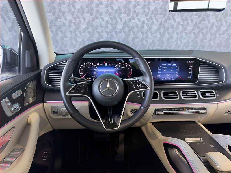 Mercedes-Benz GLE (2024) 450 - fotka 15 z 21