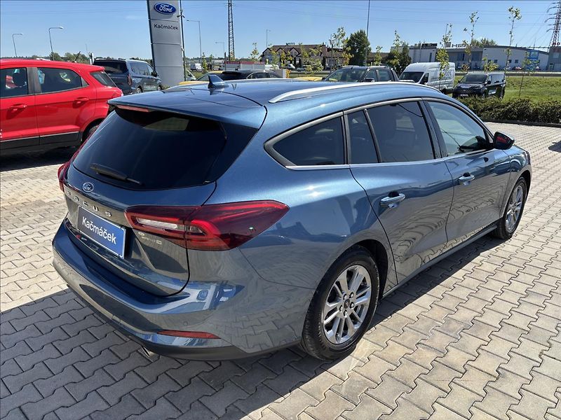 Ford Focus 1,0 EcoBoost 114kW Titanium - fotka 5 z 42