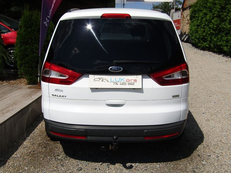 Ford Galaxy (2013) 1.6 TDCi  ZIMNÍ + LETNÍ PNEU - fotka 12 z 34
