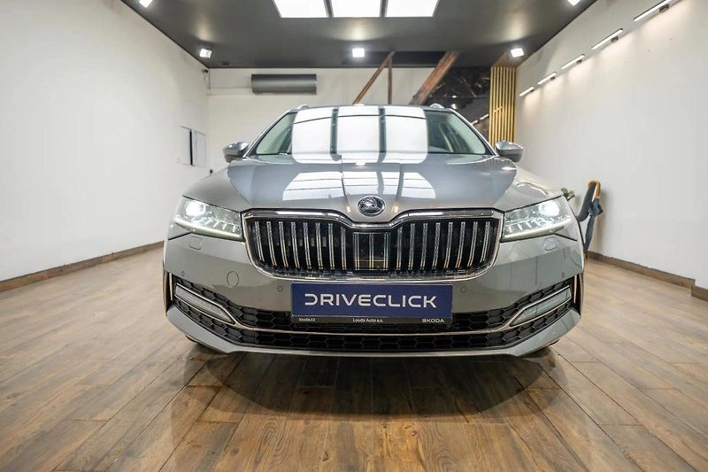Škoda Superb 2.0 TDI 147 kW 4x4 L&K - fotka 2 z 38