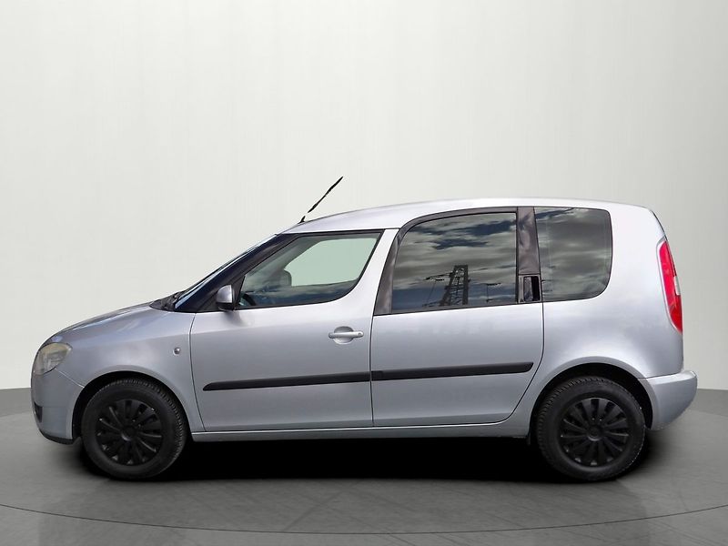 Škoda Roomster 1.2HTP 51kW Klima Tažné PDC - fotka 2 z 25