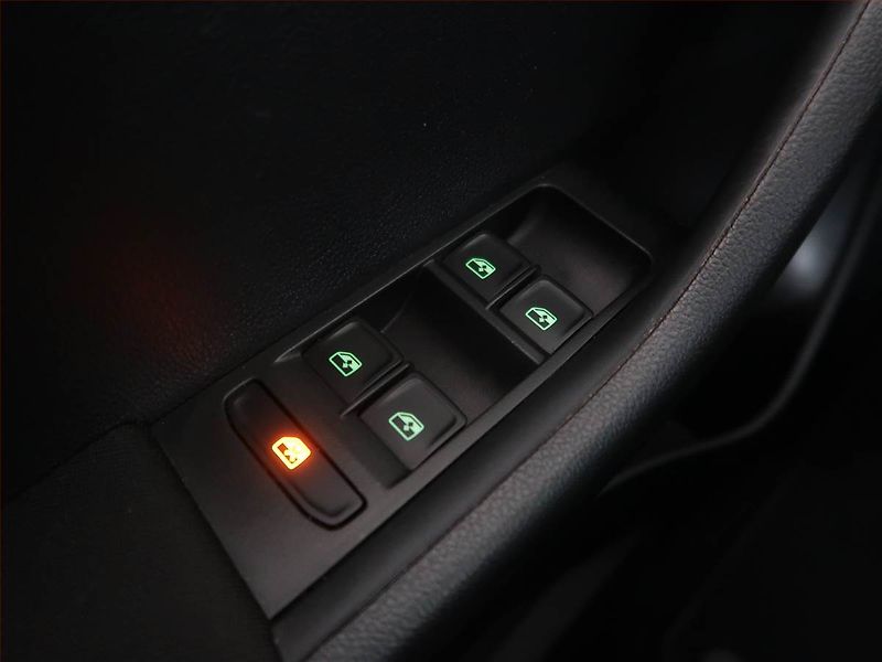 Škoda Fabia (2015) Style 1.2 TSI, Automat - fotka 21 z 21