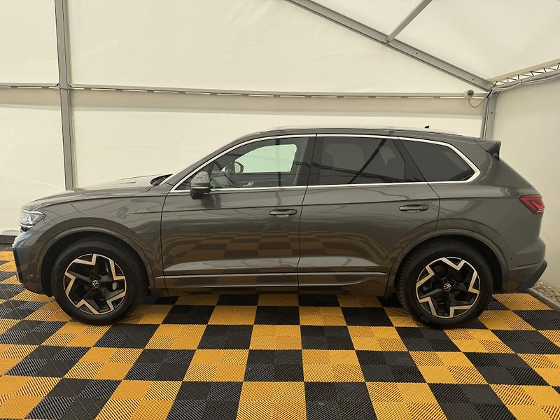 Volkswagen Touareg 3.0Tdi*1-MAJ*DPH*R-LINE*HUD* - fotka 4 z 47