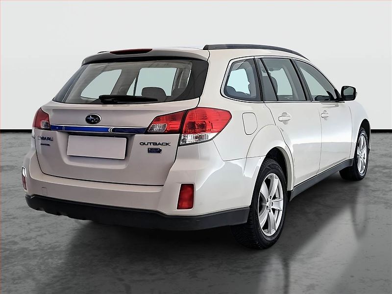 Subaru Outback (2012) 2.0 D, 4X4, Xenony, Tempomat - fotka 5 z 17