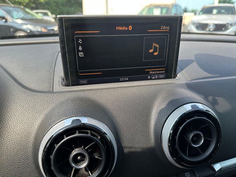 Audi A3 (2013) 2.0Tdi 110kw - fotka 21 z 40