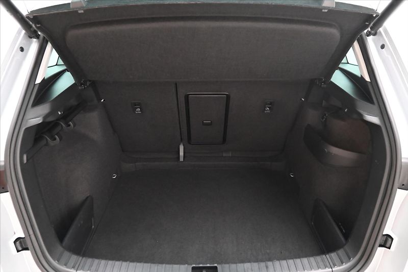 Škoda Karoq 2,0 TDI 85 kW DSG EL.KUFR Záru - fotka 10 z 31