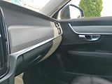 Volvo V90 (2022) 2.0 B4 MHEV Kůže A/T - náhled 30