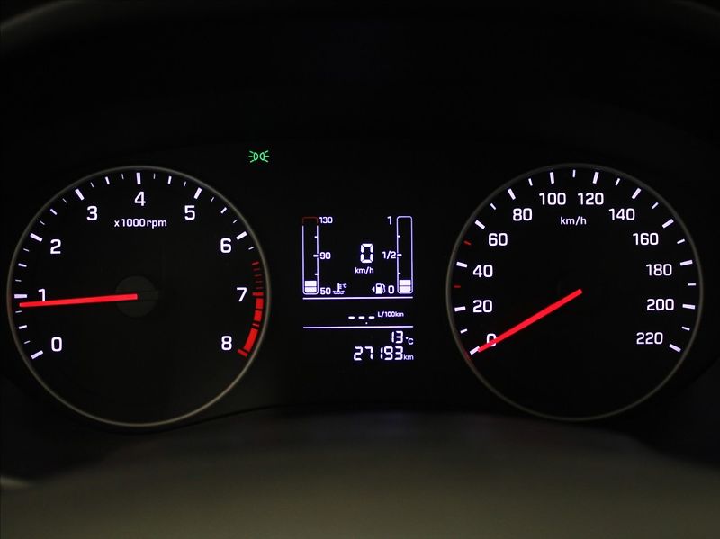 Hyundai i20 1,3 i 55kW Family+ 27 200km! - fotka 17 z 17