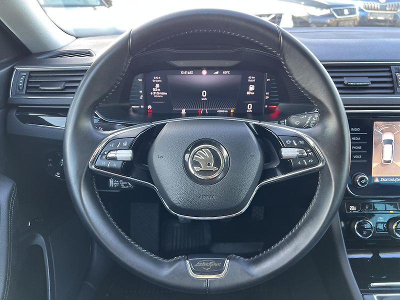 Škoda Superb L&K 2.0TDi 110kw ČR 1.MAJ. DPH - fotka 17 z 55