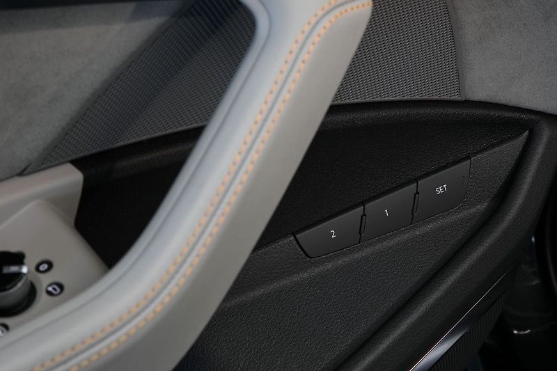 Audi e-tron 55 300kW Matrix Softclose HUD - fotka 22 z 44