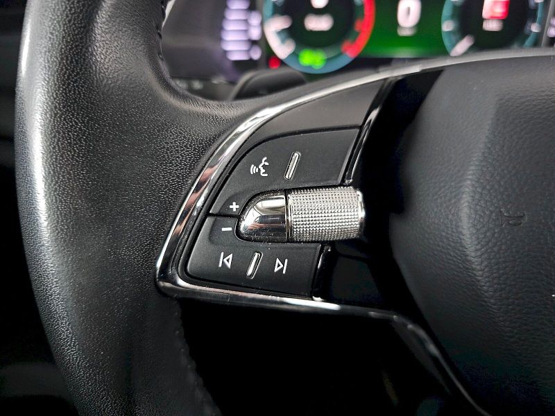 Škoda Octavia (2022) COMBI 1.5TSI 96kW DSG G-TEC AM - fotka 22 z 30