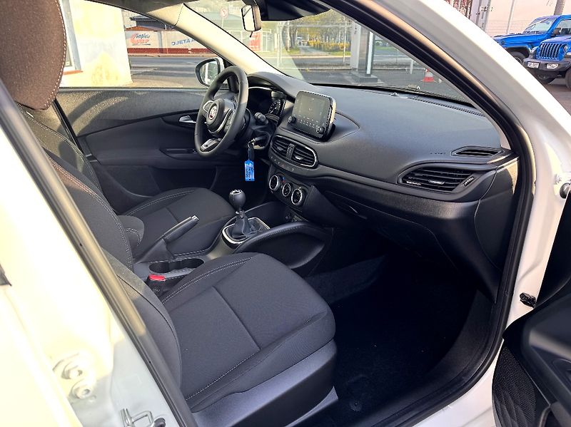 Fiat Tipo (2026) Sedan 1.6 Mjet (130k) URBAN - fotka 16 z 32