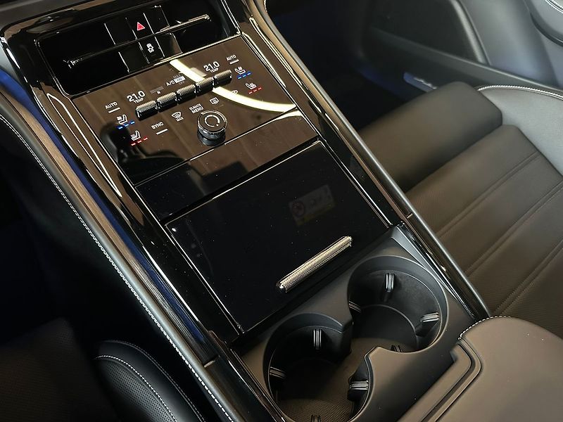 Porsche Panamera GTS, InnoDrive,Tažné,Nezávislé - fotka 47 z 55