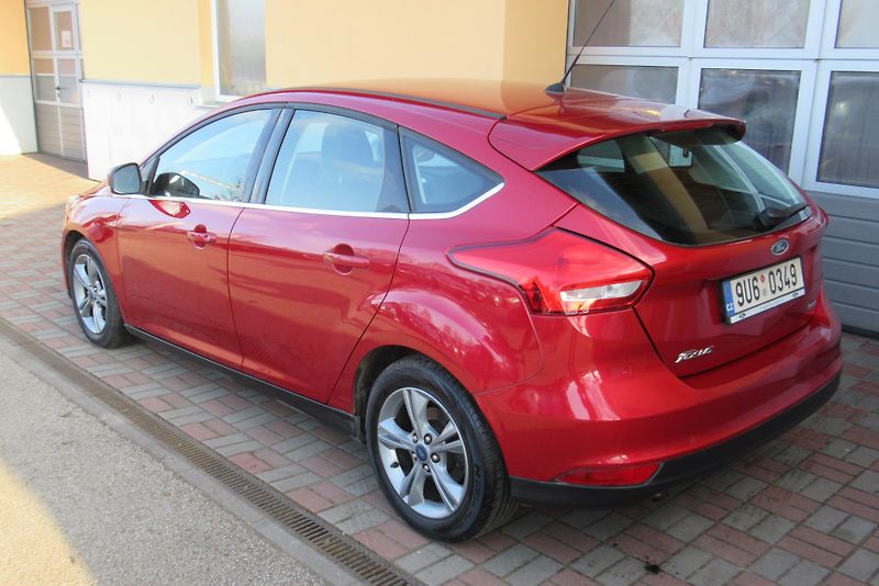 Ford Focus 1.0 92kW AUT. KLIMA  - fotka 7 z 22