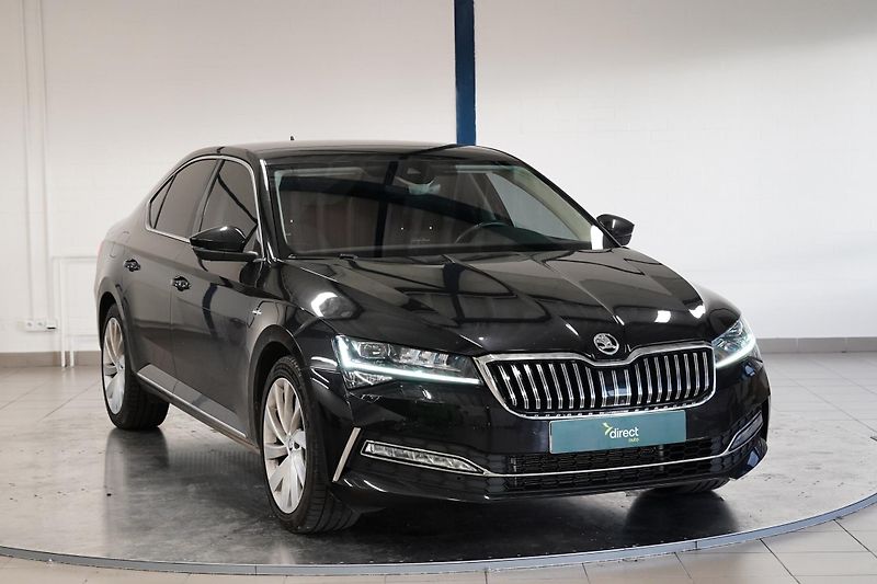 Škoda Superb - fotka 2 z 6