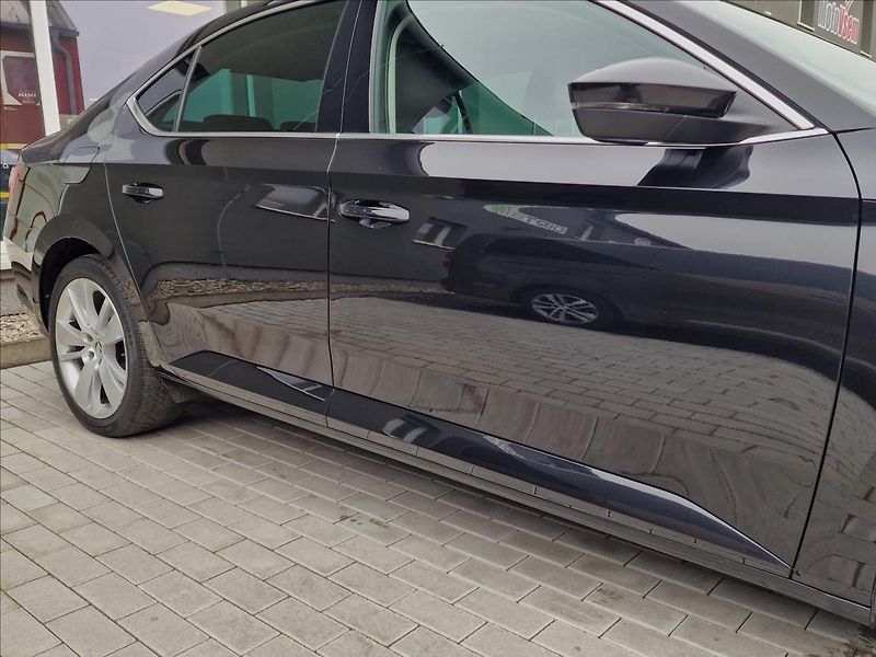 Škoda Superb 2.0TDI 147kW 4x4 DSG Style,ČR - fotka 40 z 50