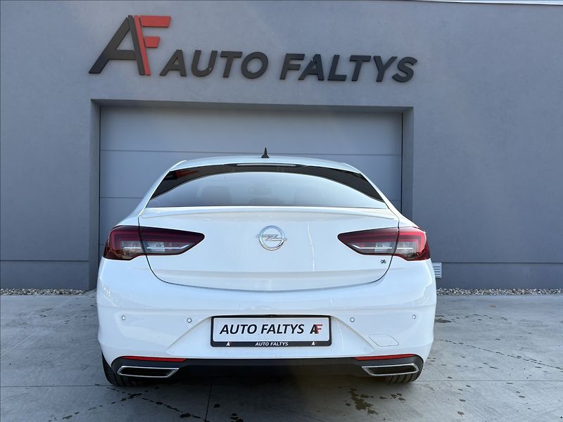 Opel Insignia 2,0 CDTi AWD AT8 Ultimate GS - fotka 7 z 31