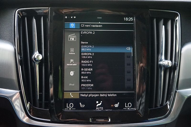 Volvo V90 D4 AWD Diesel NezTopení Záruka - fotka 27 z 35