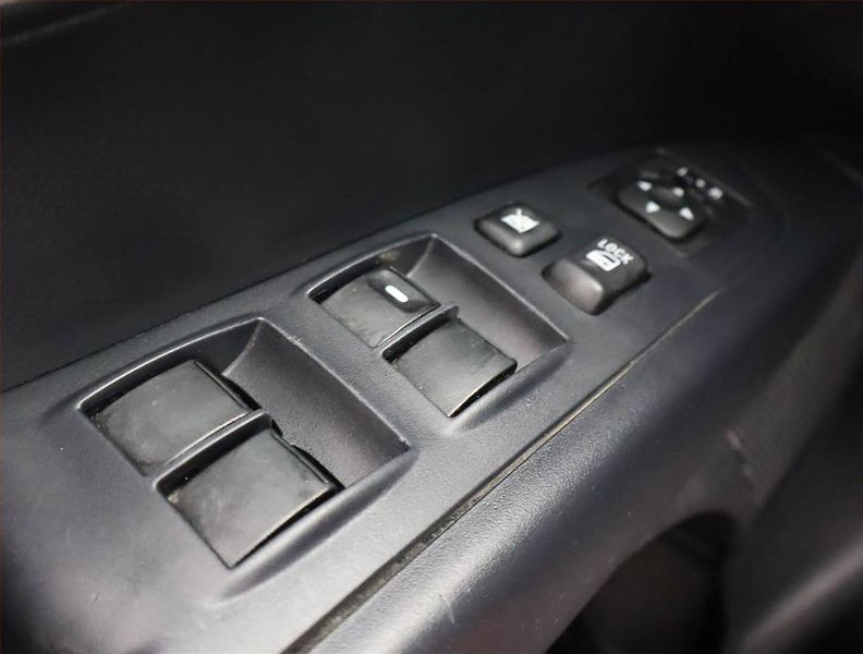 Mitsubishi Outlander (2009) 2.4 MIVEC, po STK, jezdí dobře - fotka 15 z 16