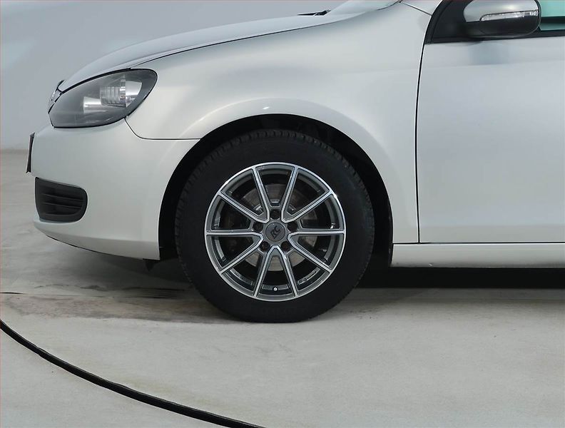 Volkswagen Golf (2009) 2.0 TDI, Tempomat - fotka 14 z 17