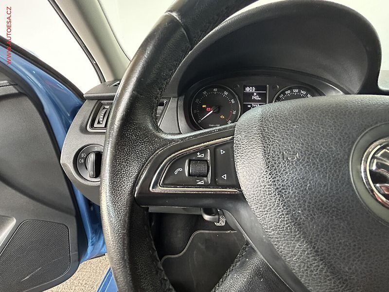 Škoda Rapid (2013) 1.2 TSi, ČR, Klima - fotka 15 z 16