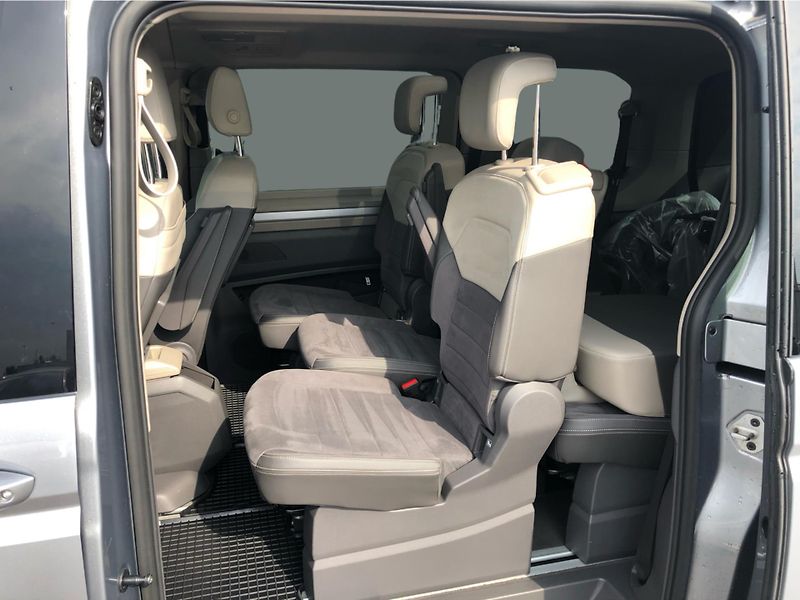 Volkswagen Multivan 2.0 TSi DSG 7st. LIFE - fotka 12 z 30