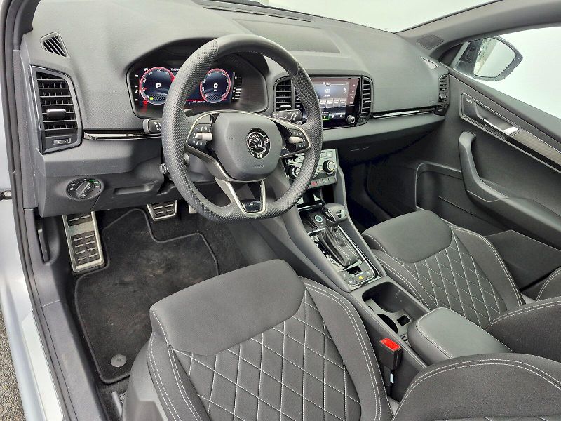Škoda Karoq (2024) Sportline 2.0 TDI 110kW DSG - fotka 12 z 28