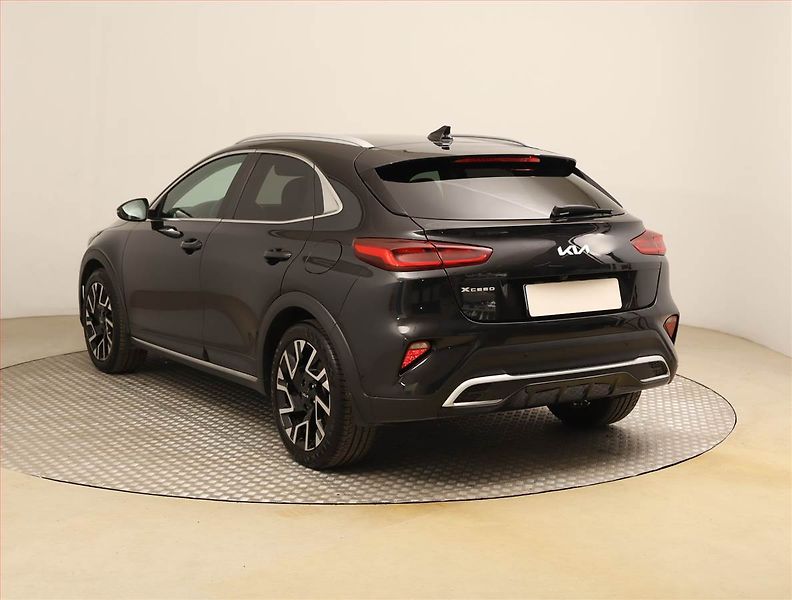 Kia XCeed (2024) 1.5 T-GDI - fotka 4 z 26