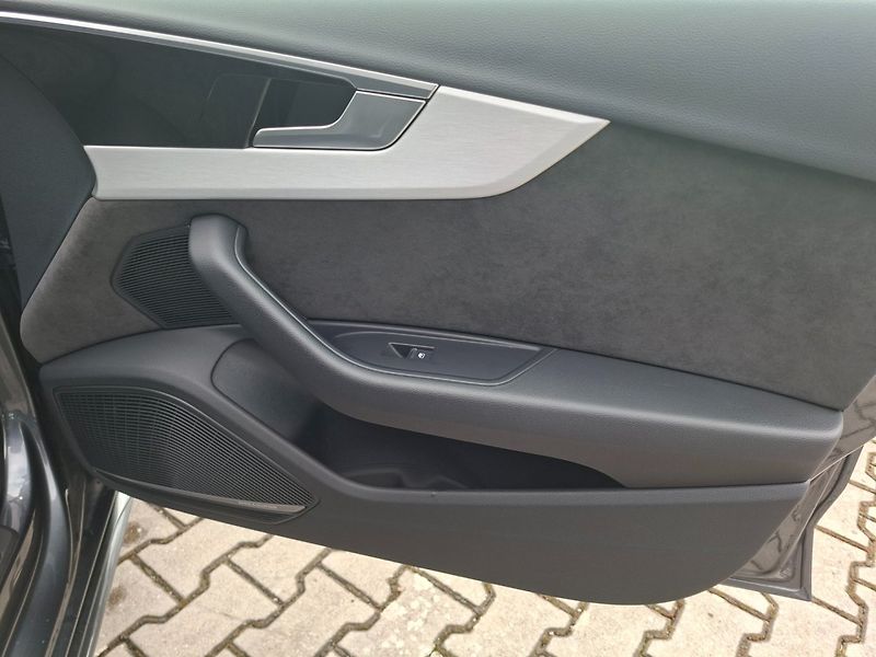 Audi S4 (2020) 255kW -ČR-HUD-BANG.OLUFSEN - fotka 35 z 48