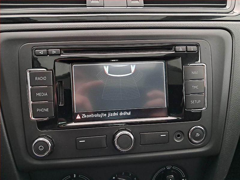 Škoda Rapid (2015) Spaceback 1.6 TDI, ČR,1.maj - fotka 16 z 18