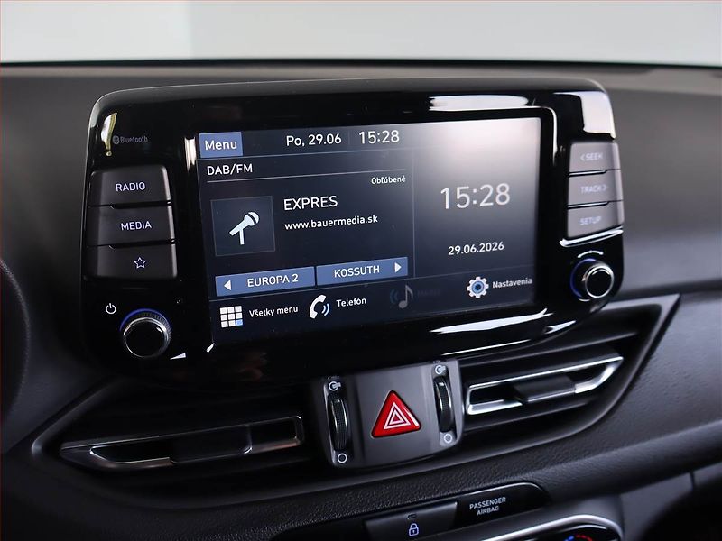 Hyundai i30 (2021) 1.5 DPI, Serv.kniha, Tempomat - fotka 18 z 22