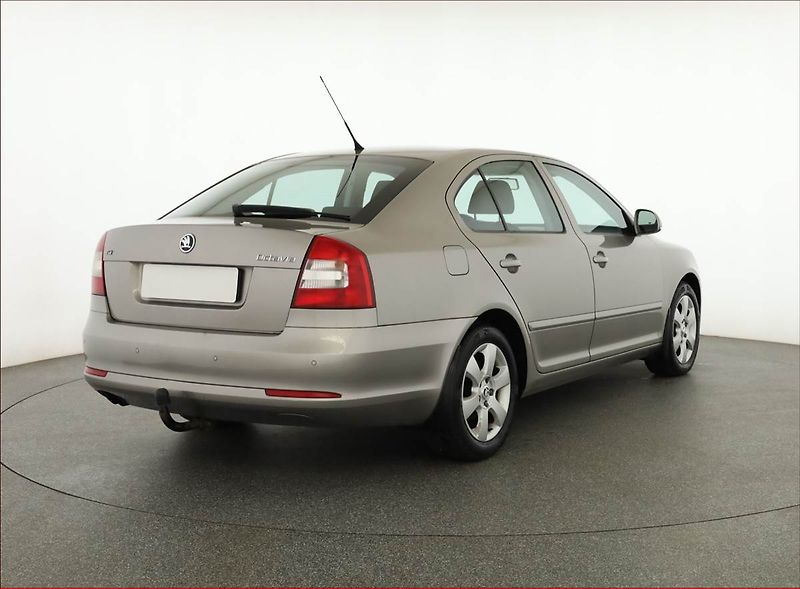 Škoda Octavia (2008) 1.8 TSI, Serv.kniha, Tempomat - fotka 5 z 18