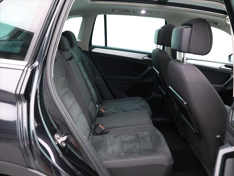 Volkswagen Tiguan 2,0 TDI 110kW DSG Navi Tažné - fotka 12 z 27