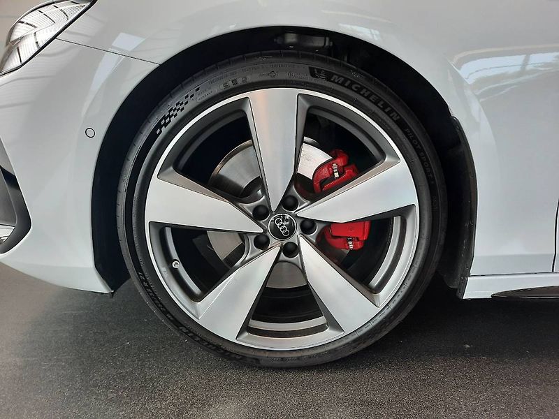 Audi A6 (2026) Avant S-Line 3.0 TFSI quattro - fotka 36 z 37