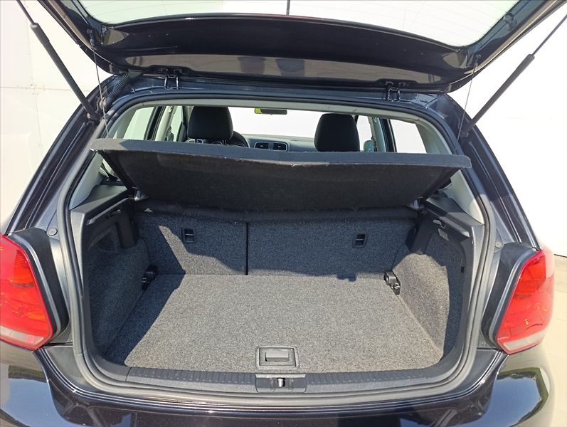 Volkswagen Polo 1,2 i Klimatizace - fotka 9 z 31