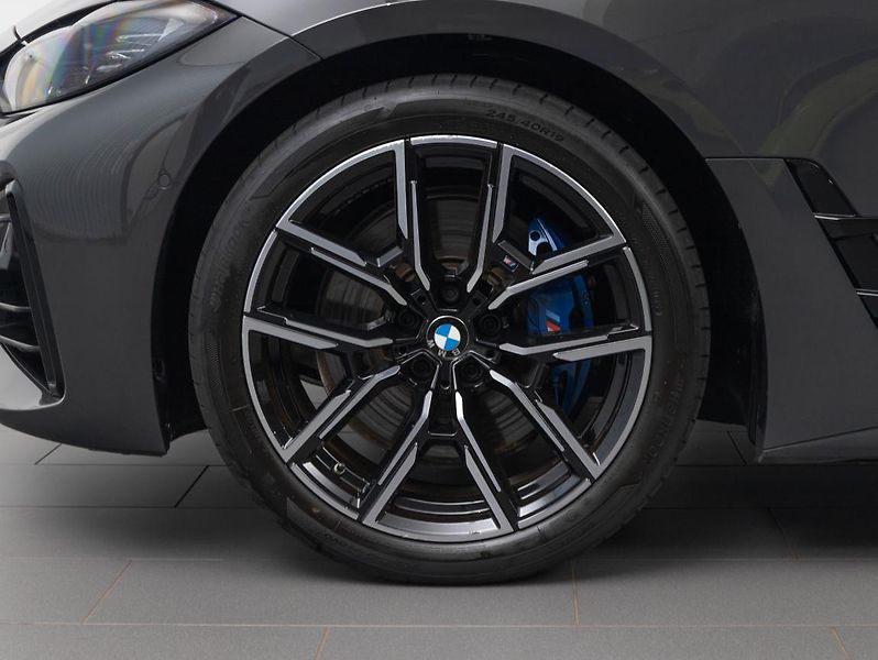 BMW Řada 4 420d xDrive - fotka 6 z 22