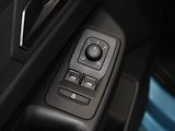 Ford Tourneo Connect 2,0 Eblue 4x4 7.míst Long ČR - náhled 18
