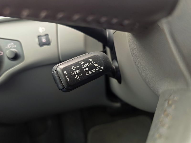 Audi A4 (2008) Avant 2.0 TDi Automat - fotka 27 z 37