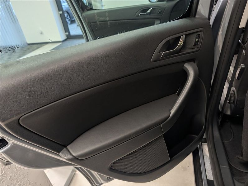 Škoda Yeti 2.0 TDI 4X4 ELEGANCE - fotka 25 z 29