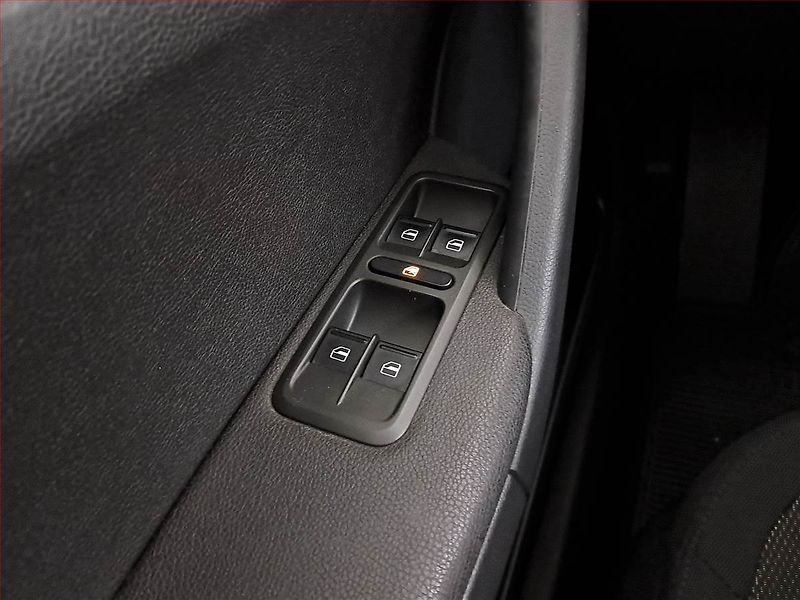 Škoda Yeti (2015) 2.0 TDI, 4X4, Tempomat - fotka 16 z 16