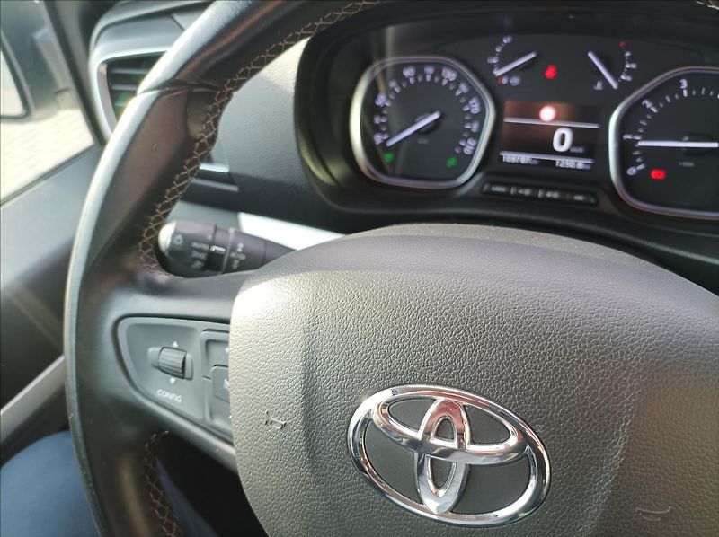 Toyota ProAce Verso 2,0 Shuttle Business 8S L2 - fotka 14 z 20