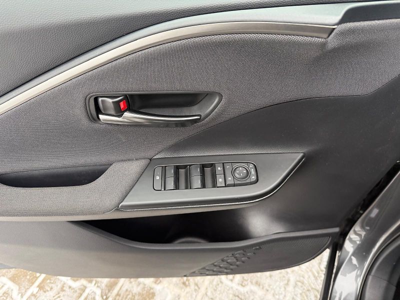 Toyota C-HR 1,8 HEV e-CVT Style - fotka 12 z 30