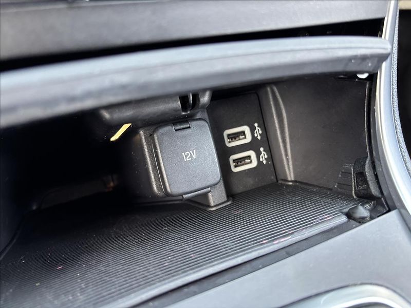 Ford S-MAX 2,0 TDCi 110 kW Titanium - fotka 44 z 45