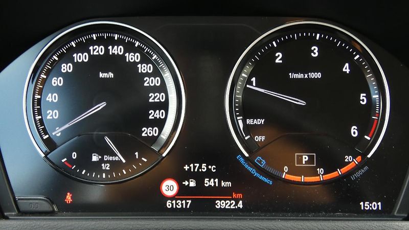 BMW X1 s Drive18d - fotka 13 z 24