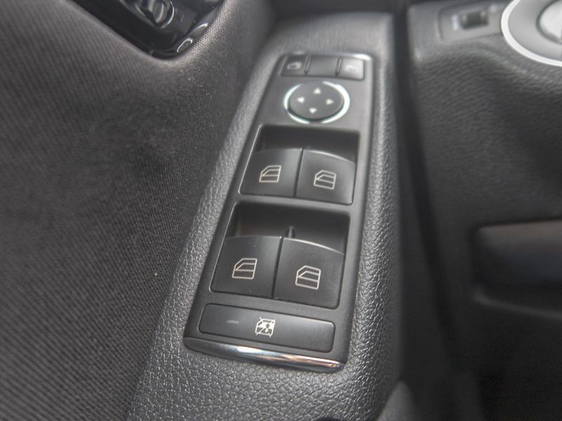 Mercedes-Benz Třídy C (2009) 200CDI man – 2x ALU kola - fotka 29 z 46